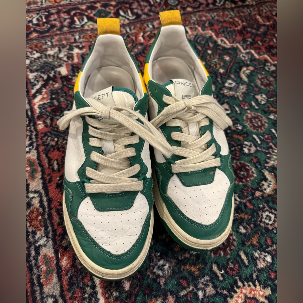 Oncept Phoenix Sneakers